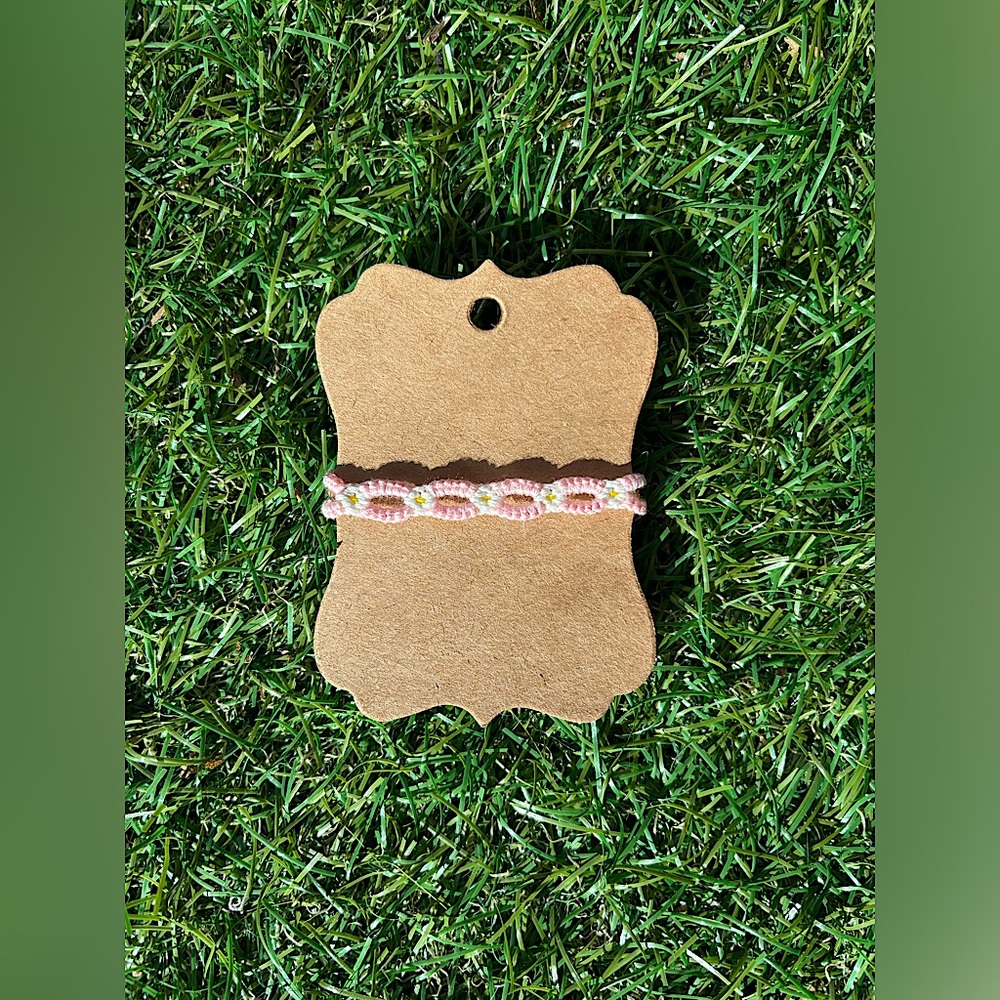 Daisy Chain Friendship Bracelet